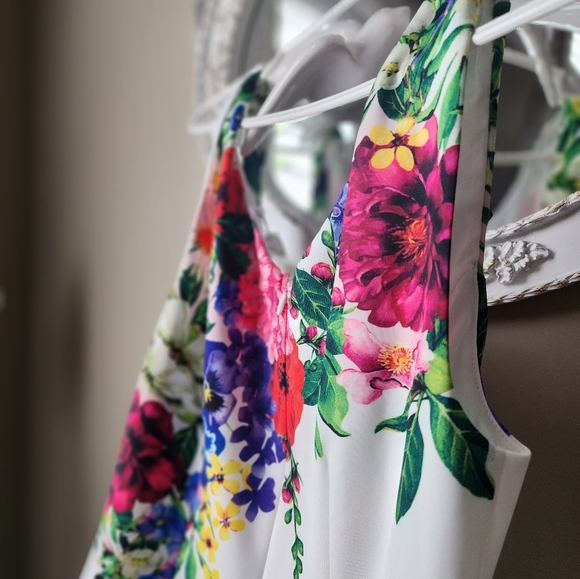 Womens summer dresd - Picture 7 of 8